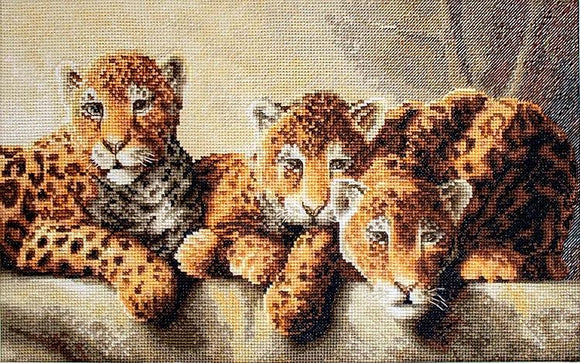 LETI 910 Leopards クロスステッチキット